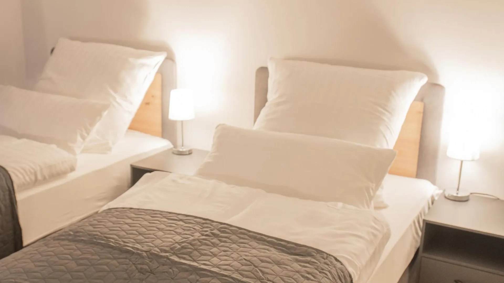 Prime 47 - Neuwertige Wohnung Schluesselfeld Germany