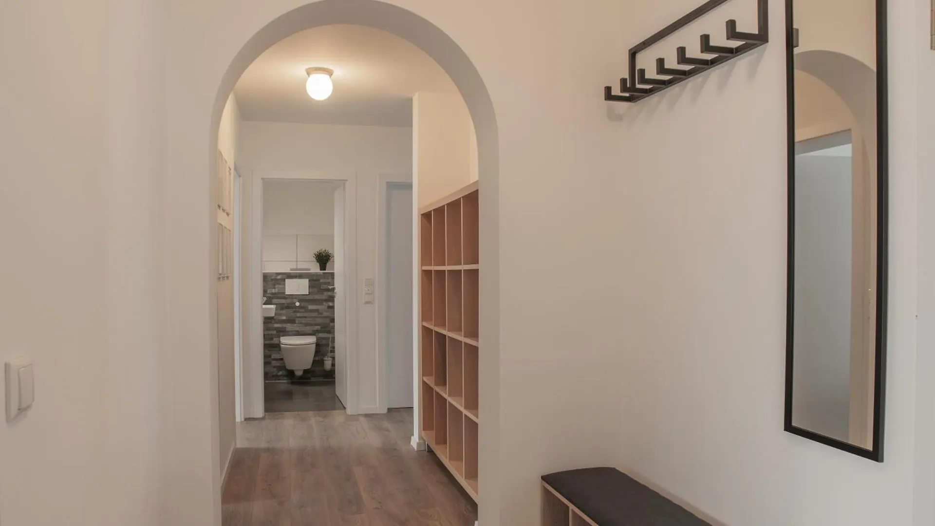 Prime 47 - Neuwertige Wohnung Schluesselfeld Apartment
