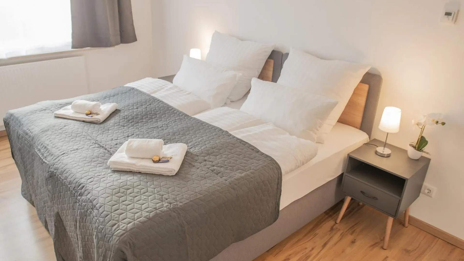Prime 47 - Neuwertige Wohnung Schluesselfeld 0*,
