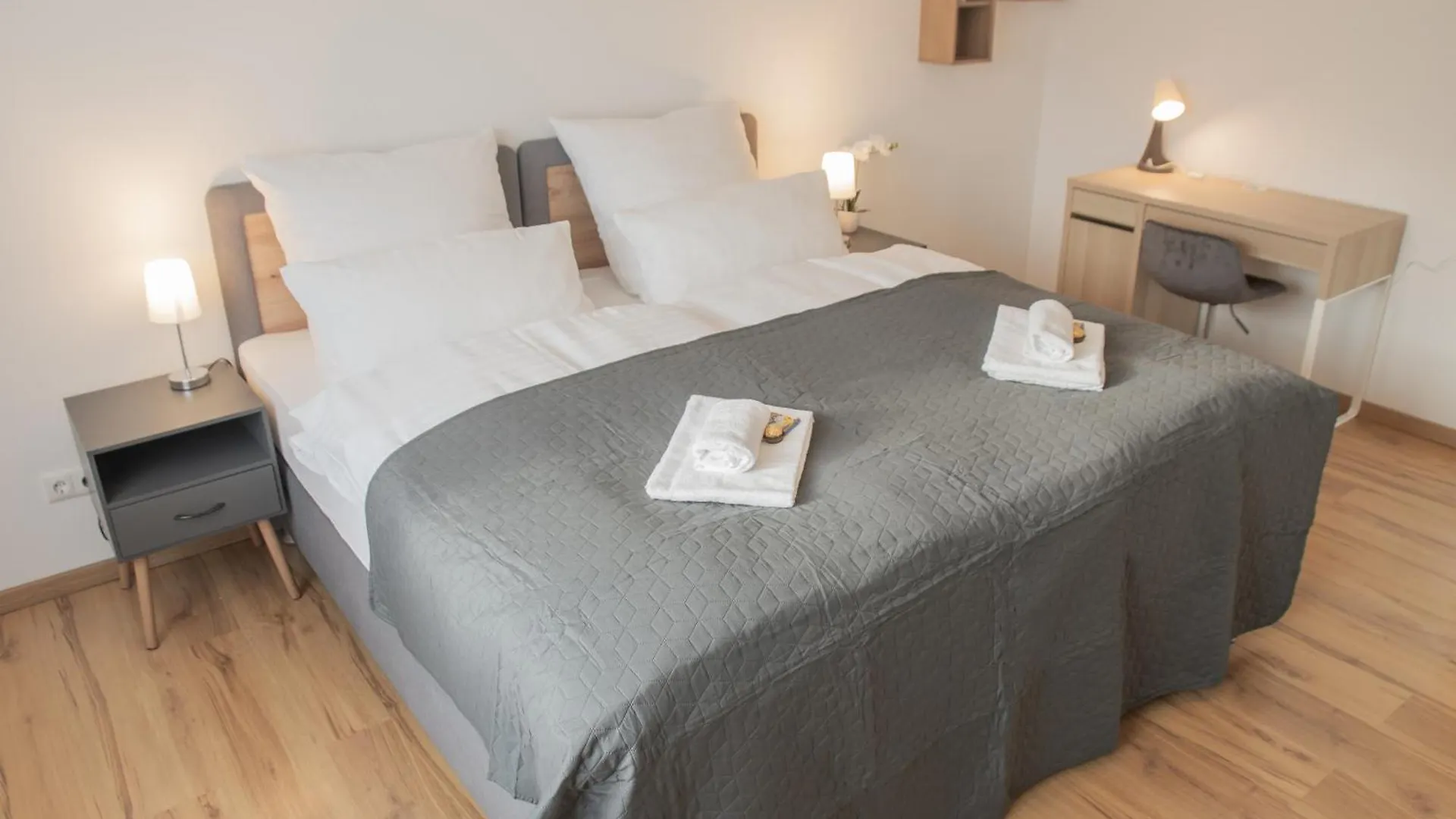 Apartment Prime 47 - Neuwertige Wohnung Schluesselfeld Germany