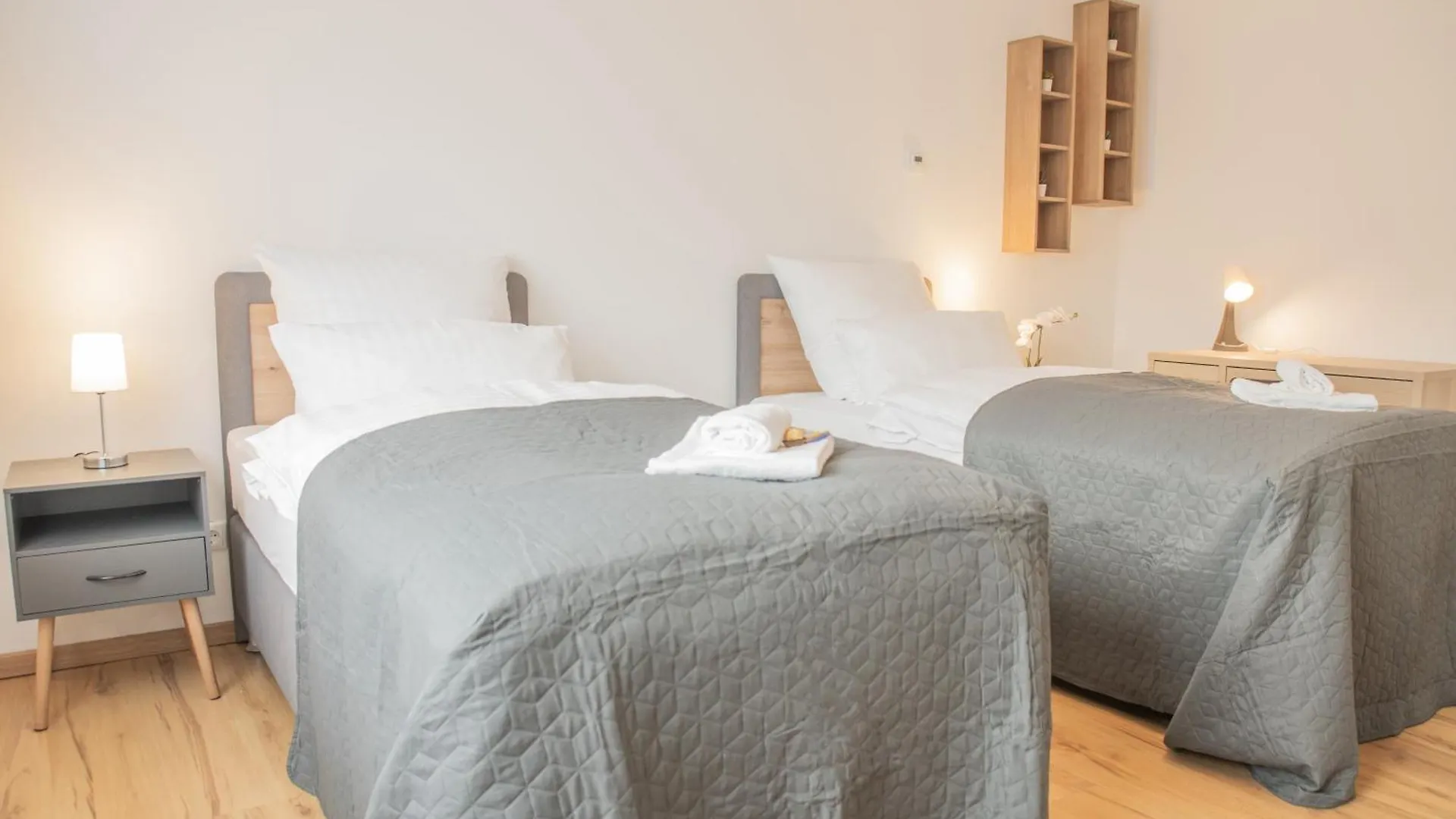 Prime 47 - Neuwertige Wohnung Schluesselfeld Germany